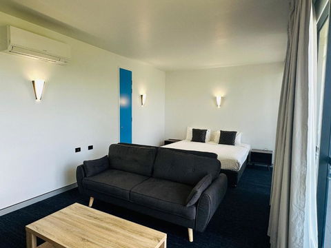 Thornton Executive Hotel - Australia Accommodation 2