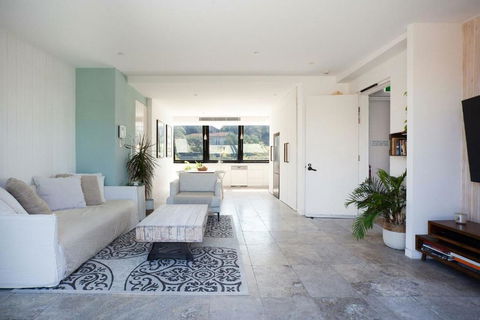 The Treehouse Penthouse - Australia Accommodation 1