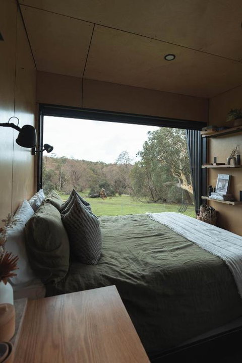 Tiny Cabin Fiona In Serpentine - Australia Accommodation 2