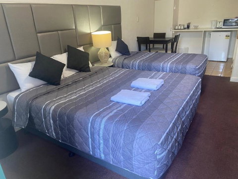 Tollgate Motel - Australia Accommodation 3