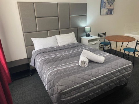 Tollgate Motel - Australia Accommodation 1