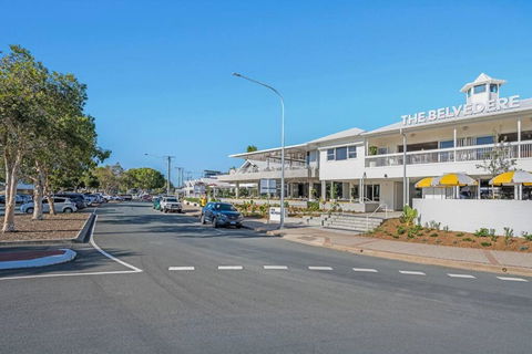 Waterfront Bliss In Margate - 30 Min From Brisbane - Australia Accommodation 1