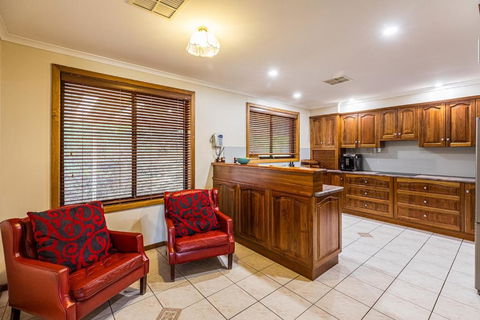 Watervale Hotel Guesthouse - Australia Accommodation 3