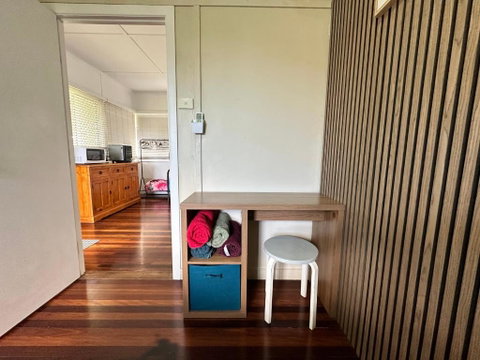 Zen Escape Guest House- Hidden Little Gem, Funky Corner, Boutique Granny Flat - Australia Accommodation 1