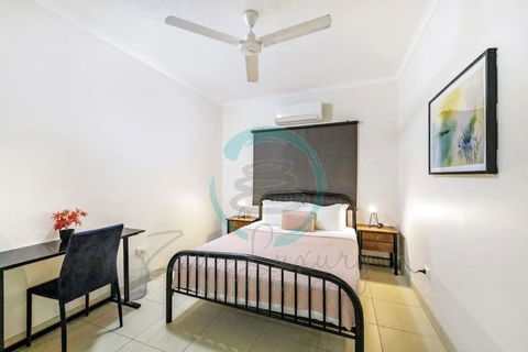 ZEN FORESHORE Cozy 2-BR, 2-BA Holiday Home + Pool - Australia Accommodation 2