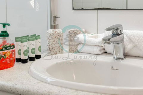 ZEN Nightcliff Foreshore 2-BR Cozy & Quiet Getaway - Australia Accommodation 1