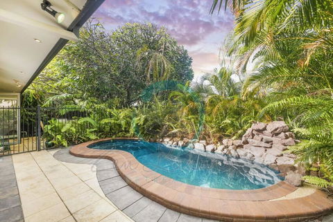 ZEN TREETOPS - Boutique 2-BR Apt W/ Private Pool - Australia Accommodation 0