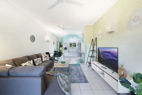 ZEN Westralia: 2-BR Cozy Inner-City Apt Near Shops - Australia Accommodation 0