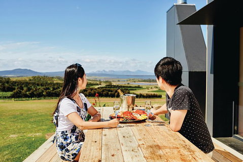One-Way East Coaster - Australia Accommodation 2