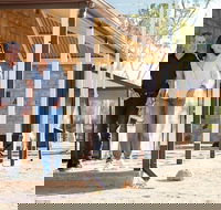 Alice Springs Highlights Tour - Australia Accommodation