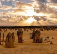 Pinnacle Desert Sunset and Night-time Stargazing Tour from Perth - Australia Accommodation