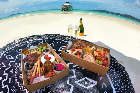Reef & Whitehaven Landing - Australia Accommodation 2