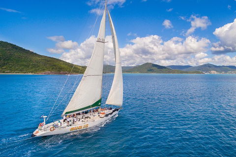 2-Night Whitsundays Sailing Cruise Incl. Whitehaven Beach & Great Barrier Reef - Australia Accommodation 3