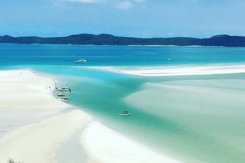 2-Night Whitsundays Sailing Cruise Incl. Whitehaven Beach & Great Barrier Reef - Australia Accommodation 5