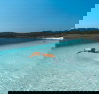 Lake McKenzie Full-Day Tour with Lunch from Hervey Bay - Australia Accommodation