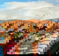 Ayers Rock Day Trip from Alice Springs Including Uluru Kata Tjuta and Sunset BBQ Dinner - Australia Accommodation