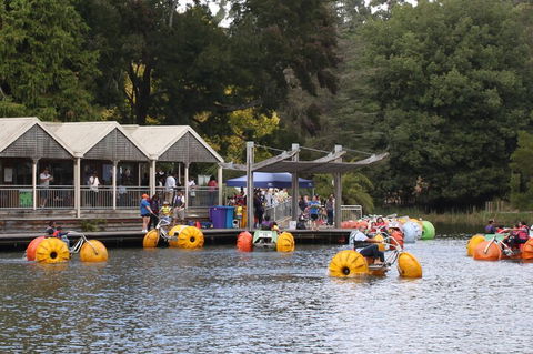 Yarra Valley, Dandenong Ranges Inc. Lunch With Wine,plus Morning Tea,chocolate - Australia Accommodation 1