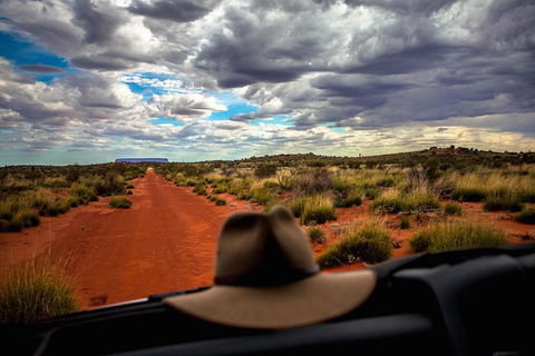 Mount Conner 4WD Small Group Tour From Ayers Rock Including Dinner - Australia Accommodation 4